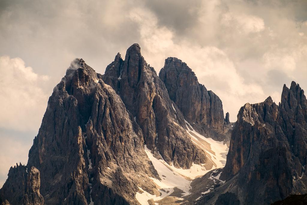 Photomural Mountain Landscape Self-Adhesive Mural 520x318