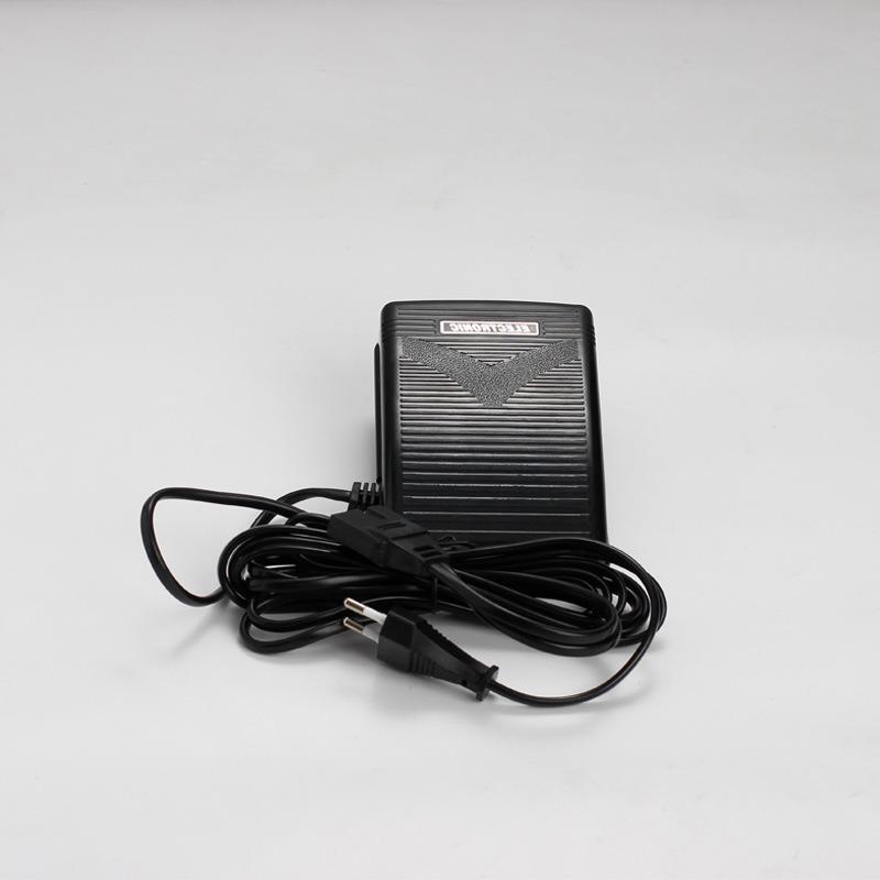 

Новый многофункциональный большой ножной контроллер европейского стандарта с 3 отверстиями для швейных машин Singer