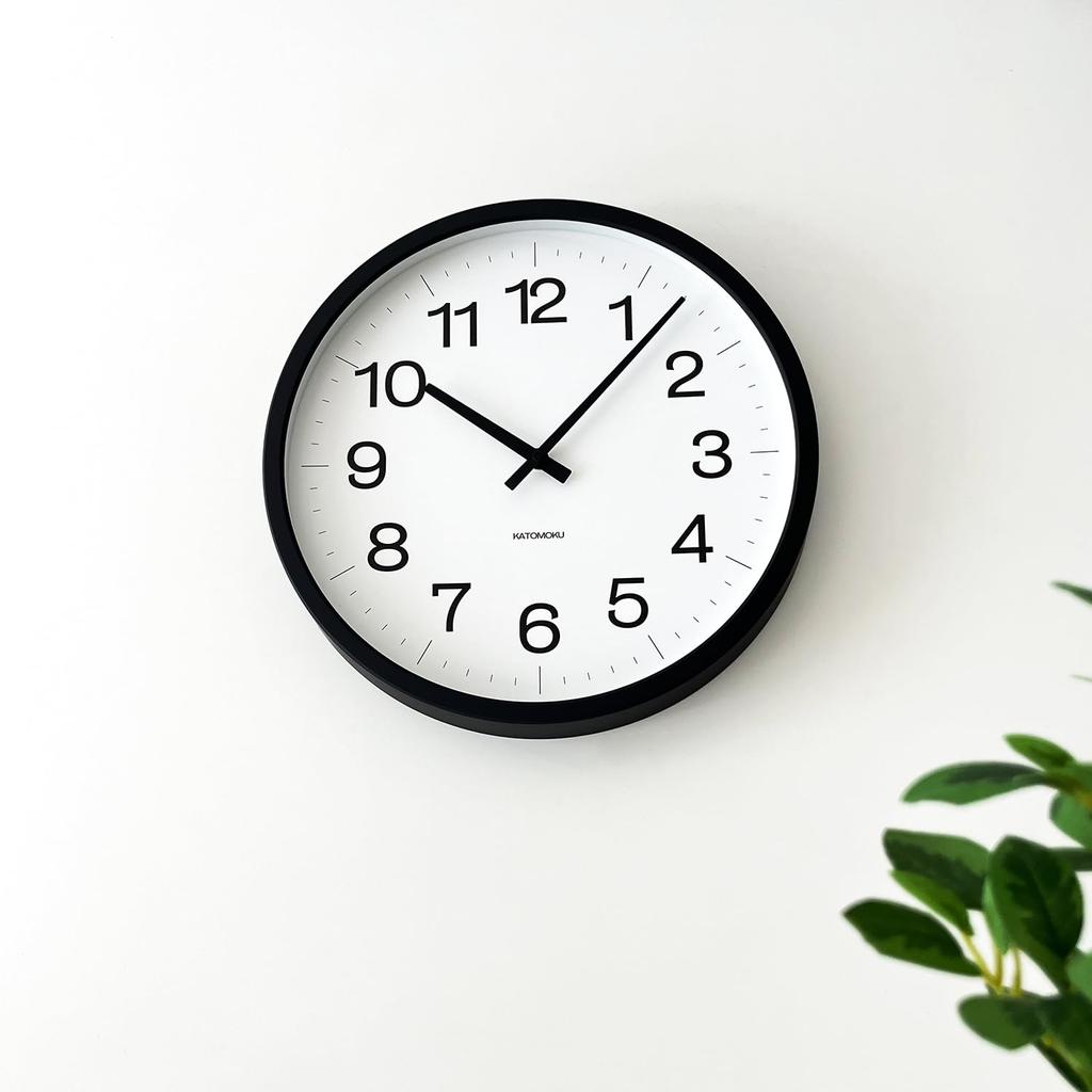 KATOMOKU muku Uhr 16 LL Schwarz km-116BKRC Wanduhr mit schleichendem Uhrwerk, 38cm Durchmesser (Funkuhr)