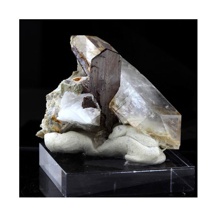Pierres et Minéraux. Quartz + Brookite. 321.5 ct. Balochistan, Pakistan.