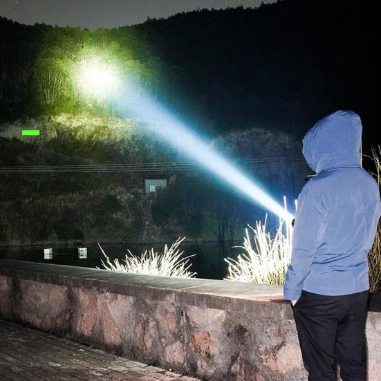 3-LED Mini Flashlight Type-C LED Torch with Magnetic Clip Waterproof Portable Emergency Light Lightweight Work Light for Outdoor Camping Hiking
