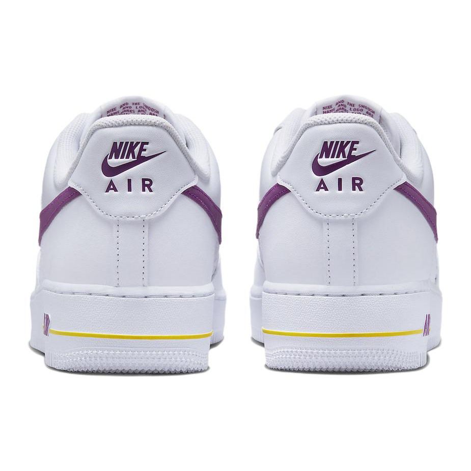 Nike Air Force 1 07 Embossed Hoops - Lakers Pánské tenisky Bílá Výrazná-bobulová Rychle-žlutá FJ4209-100