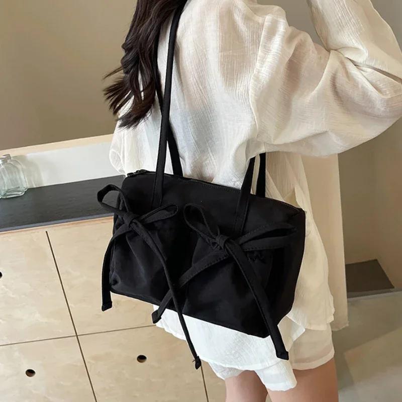 2025 New Korean Bow Nylon Shoulder Bag Folded Large Capacity Commuter Women's Handbag Fashionable and Sweet Design Tote Bag