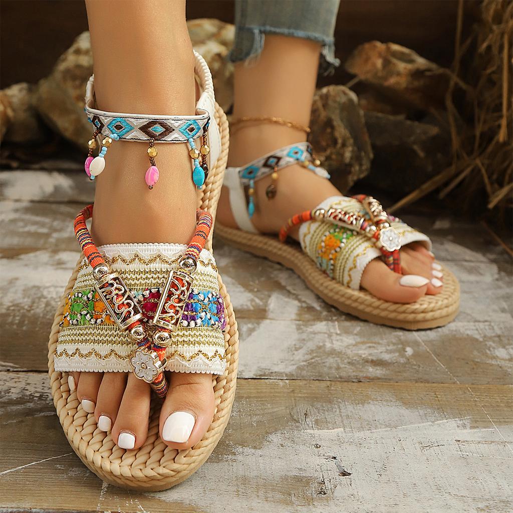 Women Ethnic Style Beaded Toe Loop Sandals Woven Straw Sole Flat Beach Shoes with Decorative Ankle Strap and Embellishments