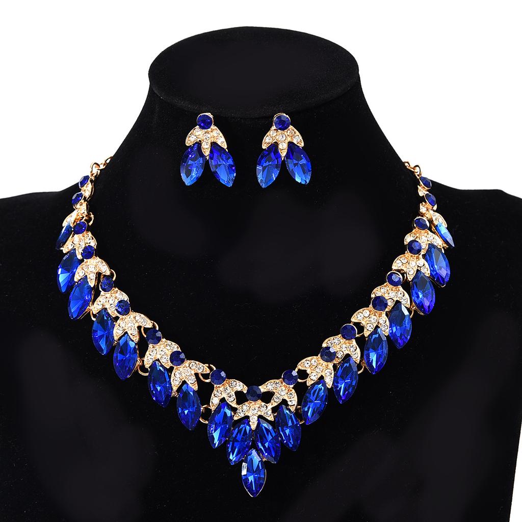 Vintage Exaggerated Leaf Necklace Earrings Set Crystal Gemstone Collarbone Chain Women's Two-piece Fashion Accessories