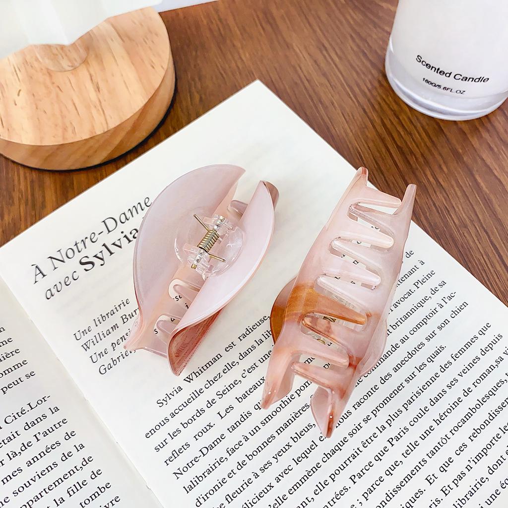 Korean New Simple Tea Brown Acrylic Grab Clip Geometric Hollow Out Half Round Shark Clip Hair Accessories For Women Girls