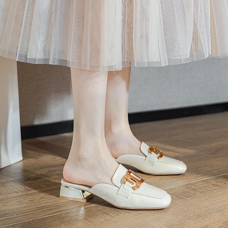 Mode Dicke Ferse High-End Taschenkopf Halbschuhe Damen tragen neue vielseitige Ein-Pedal coole Hausschuhe Damen