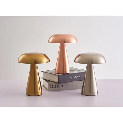 Moderne einfache Metall-Touch-Tischlampe, kleine LED-Beleuchtung, Nachttischlampe, Wohnzimmer-Dekoration, Schreibtisch-Befestigung, Gold, Kupfer, Chrom