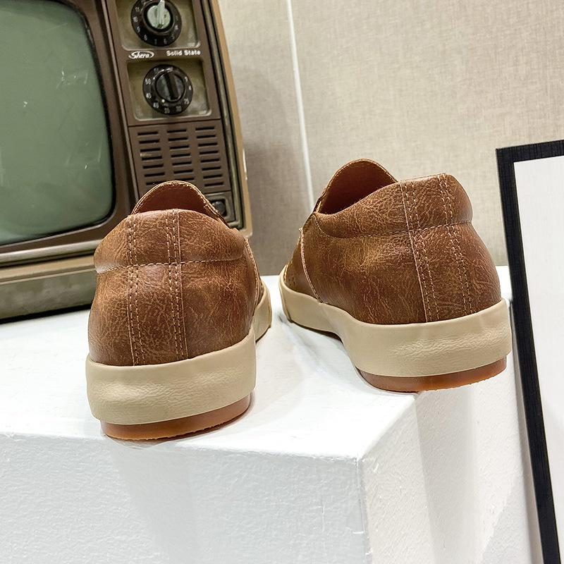 Men's White Casual Slip-On Leather Shoes – Elastic, Low-Top, Lightweight Rubber Flats for All Seasons.