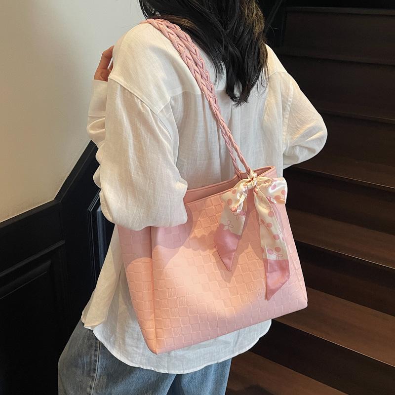 Fashion Portable Women's New Casual Versatile Shoulder Armpit Bag