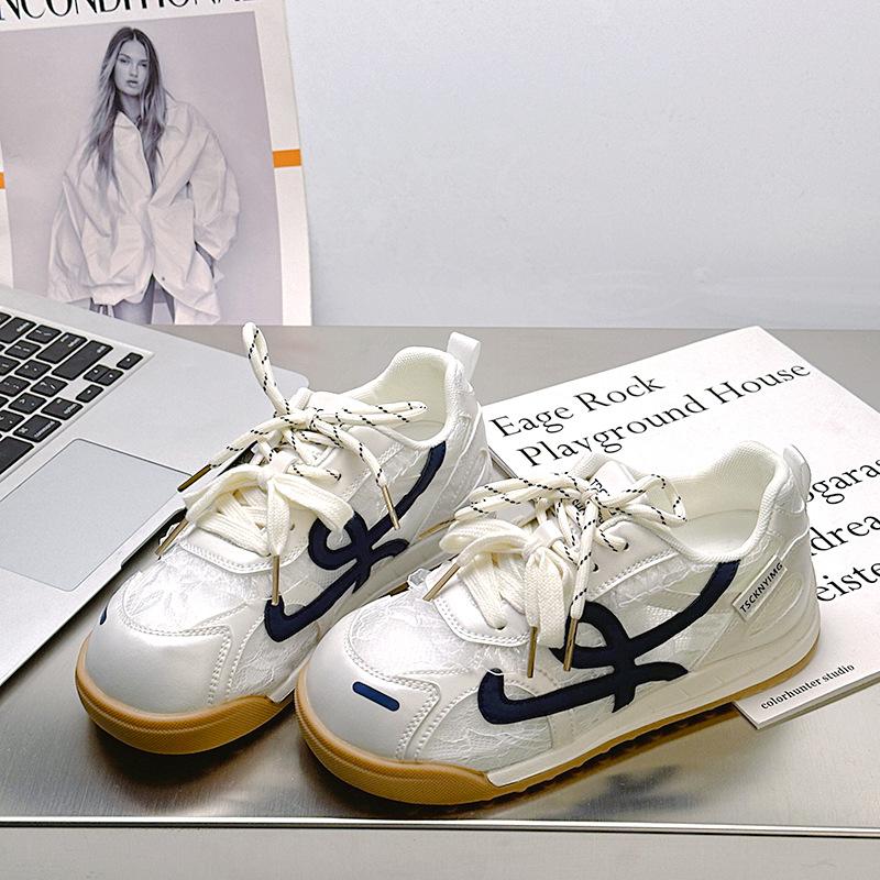 

9 Summer new mesh thick-soled heightening dad shoes for women, versatile and breathable casual sports shoes for women 40