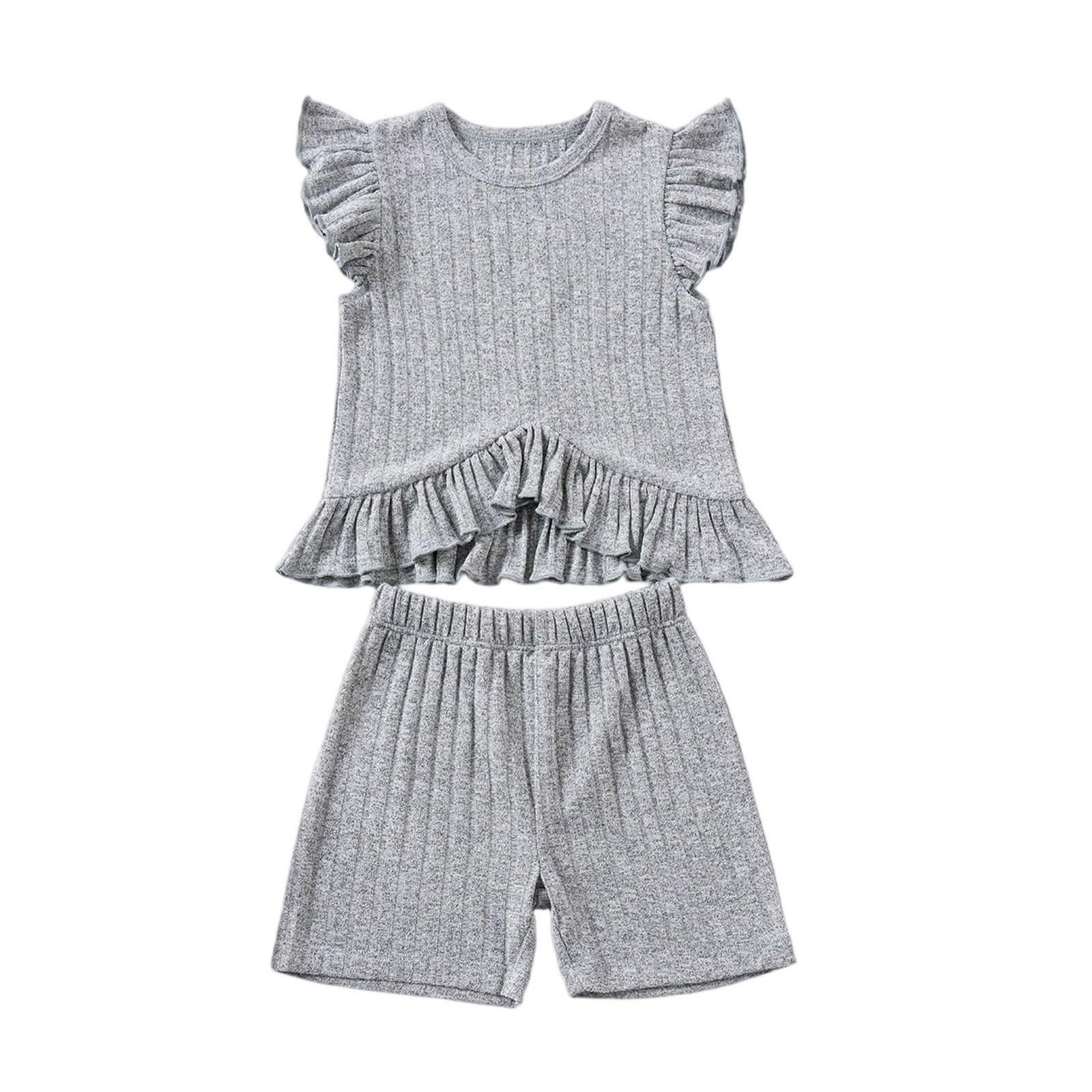 

Комплект с рукавами для девочек - Топ с круглым вырезом и шорты с оборками 80