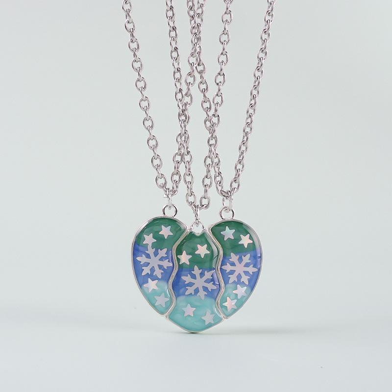 Magnetic Snowflake Heart Necklace: Three-Person Bestie Jewelry - Perfect Holiday Gift