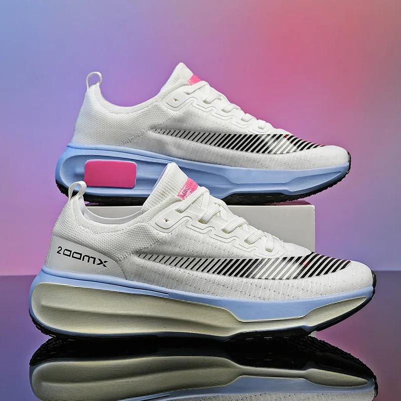 2025 Trendige Dämpfende Laufschuhe für Herren Original Outdoor Walking Tennis Leichtgewichtige Weiche Herren Sneaker Rutschfeste Sportschuhe