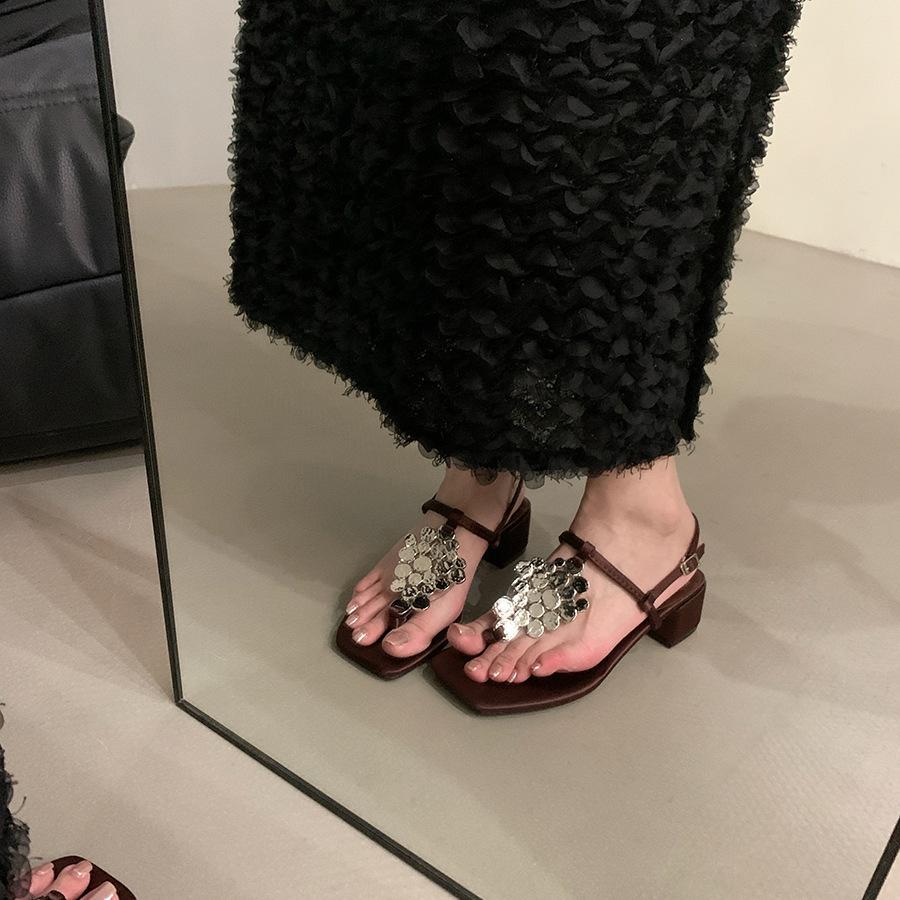 TAILLE 34 Sandales à bride cheville à bout carré Femme Talons carrés Plats Chaussures de fête de banquet Dames Boucle un mot Talons sexy Sandales