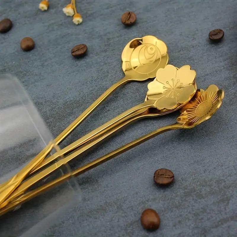 2Pcs Flower Dessert Spoons, Coffee  Stainless Steel Sugar Spoon Small Tea Spoons Cafe Bar Spoon Cute Coffee Teaspoon Mini Tableware, 4 Styles (Gold)