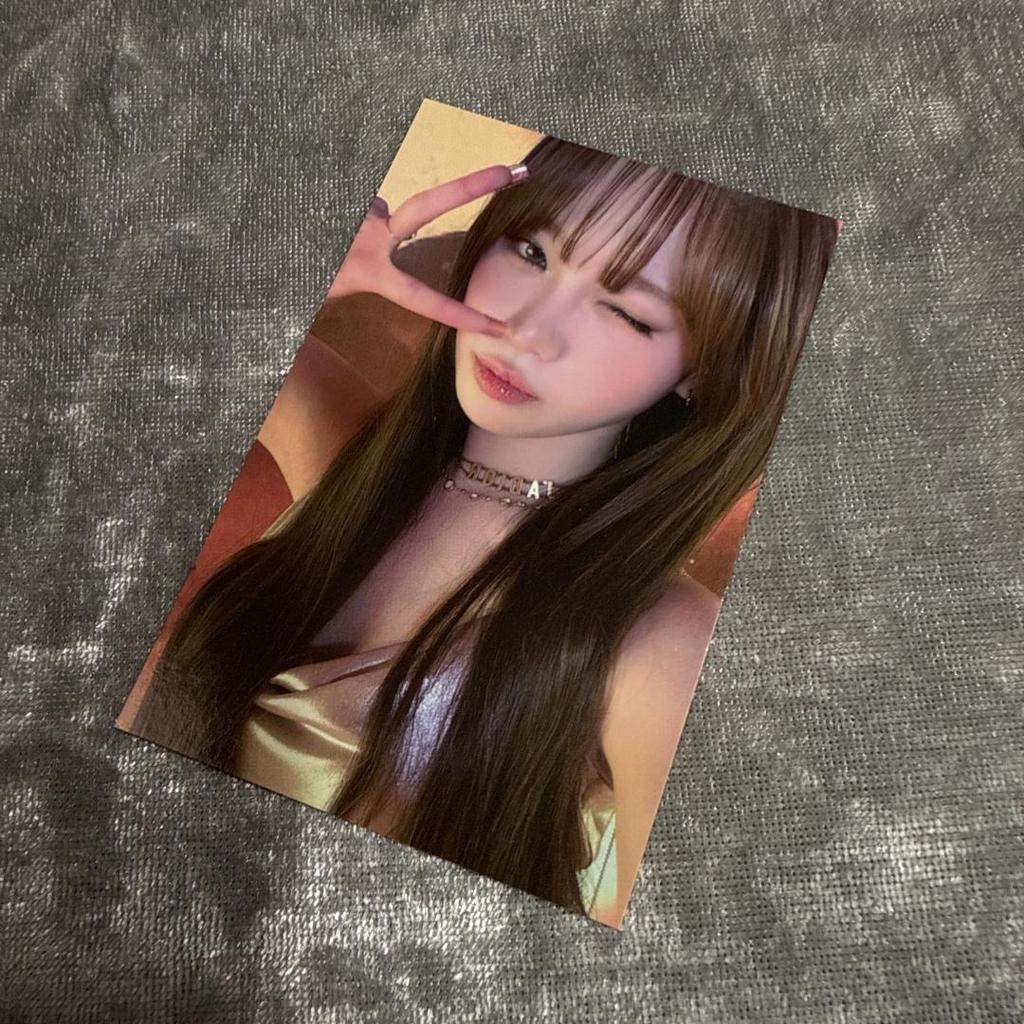 [USED] Le Serrafim Hot Sanok Chaewon Official Product