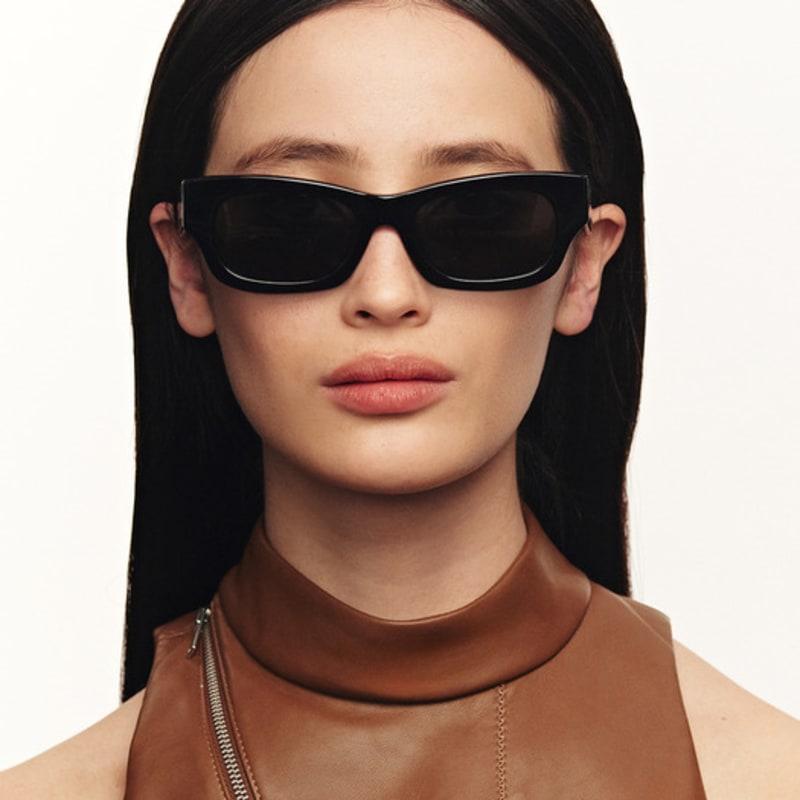 

Sunnies Studios JAX Black ONE