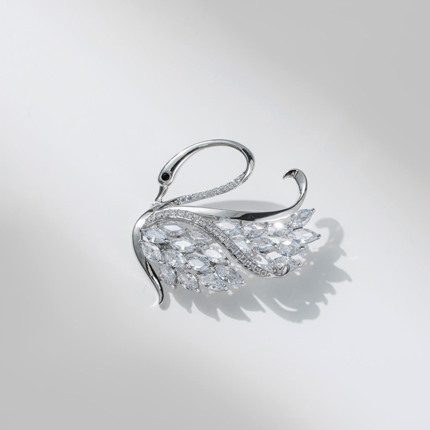 Bo Xin Yun Luxury Rhinestone Zirconia Swan Brooch - Elegant Fashion Pin Suit Accessory