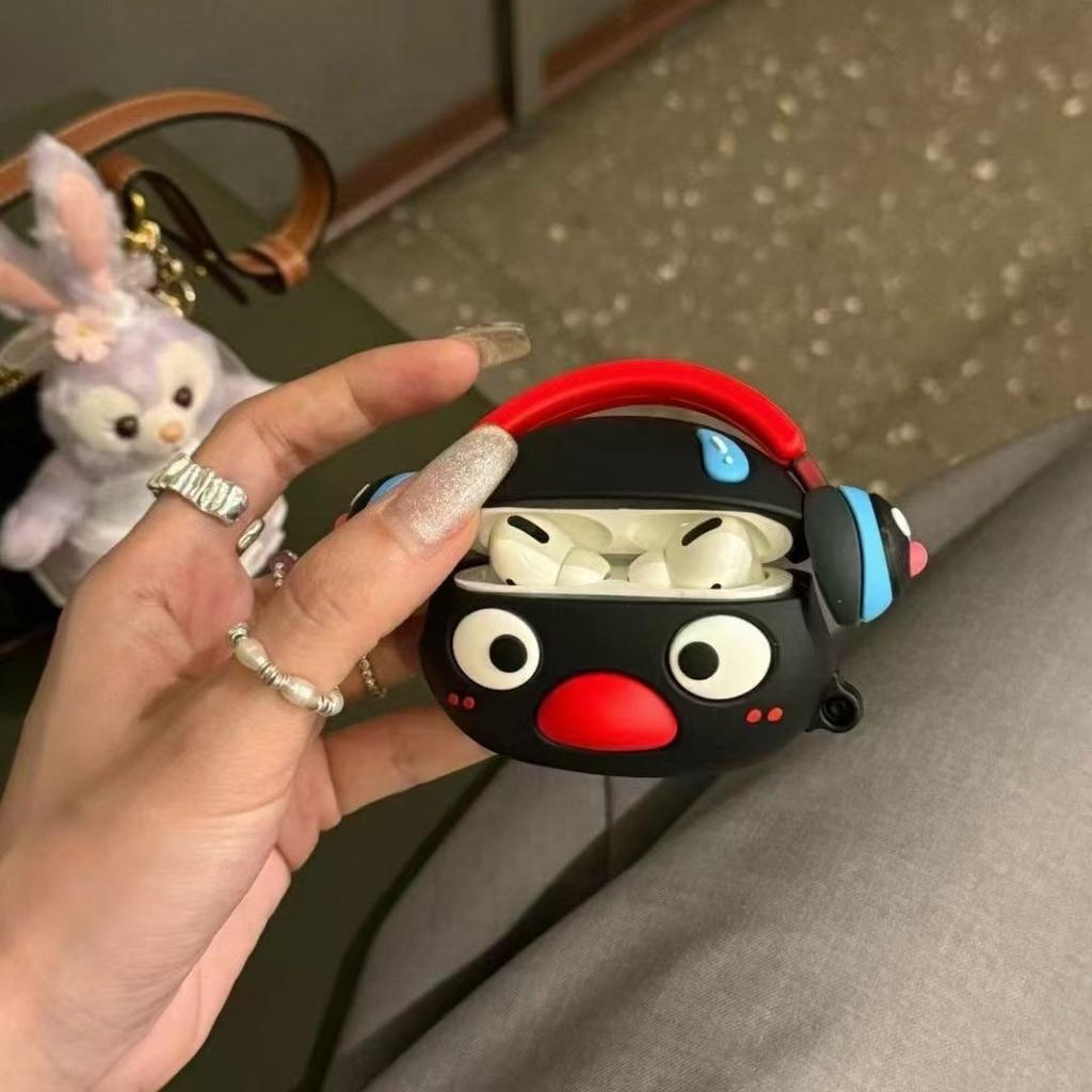Cute sweating penguin for AirPods 1 generation protective case cartoon second generation pro1 generation apple bluetooth headset case
