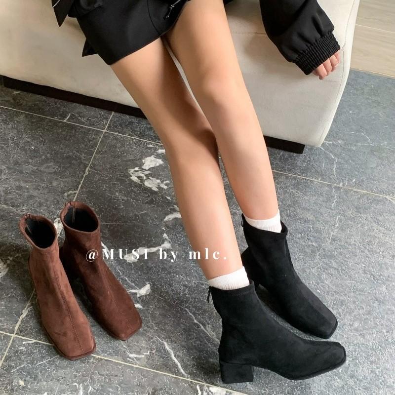 ~ Korean Version of the New Square Head Flat Bottom Thin Boots Retro Versatile Bare Boots Ankle Boots Martin Boots Short Boots