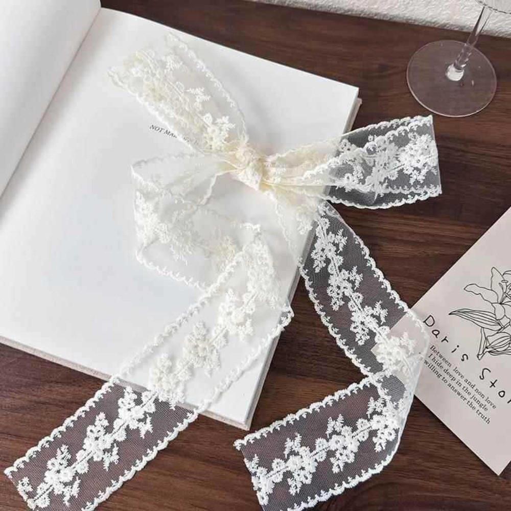 

Solid Color Women s Lace Scarf Long Neckerchief Fashion Female Headscarf Korean Style 200CM білий