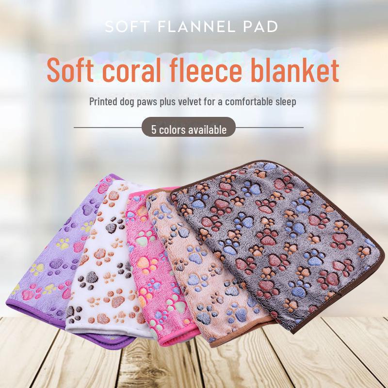 "Super Soft Flannel Pet Blanket with Footprint Design for Dogs and Cats"