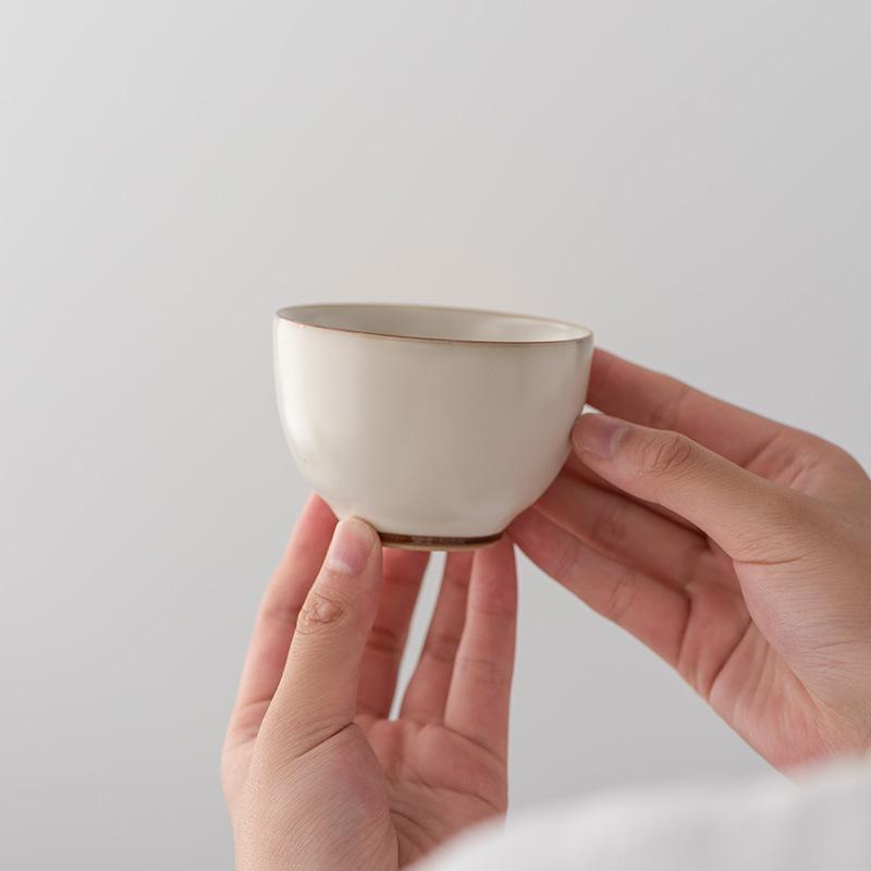 Songda Beige Ru Kiln Tasse Meistertasse Handgefertigt High-End Teetasse Meister Berühmte High-End Tasse Kung Fu Tee Set