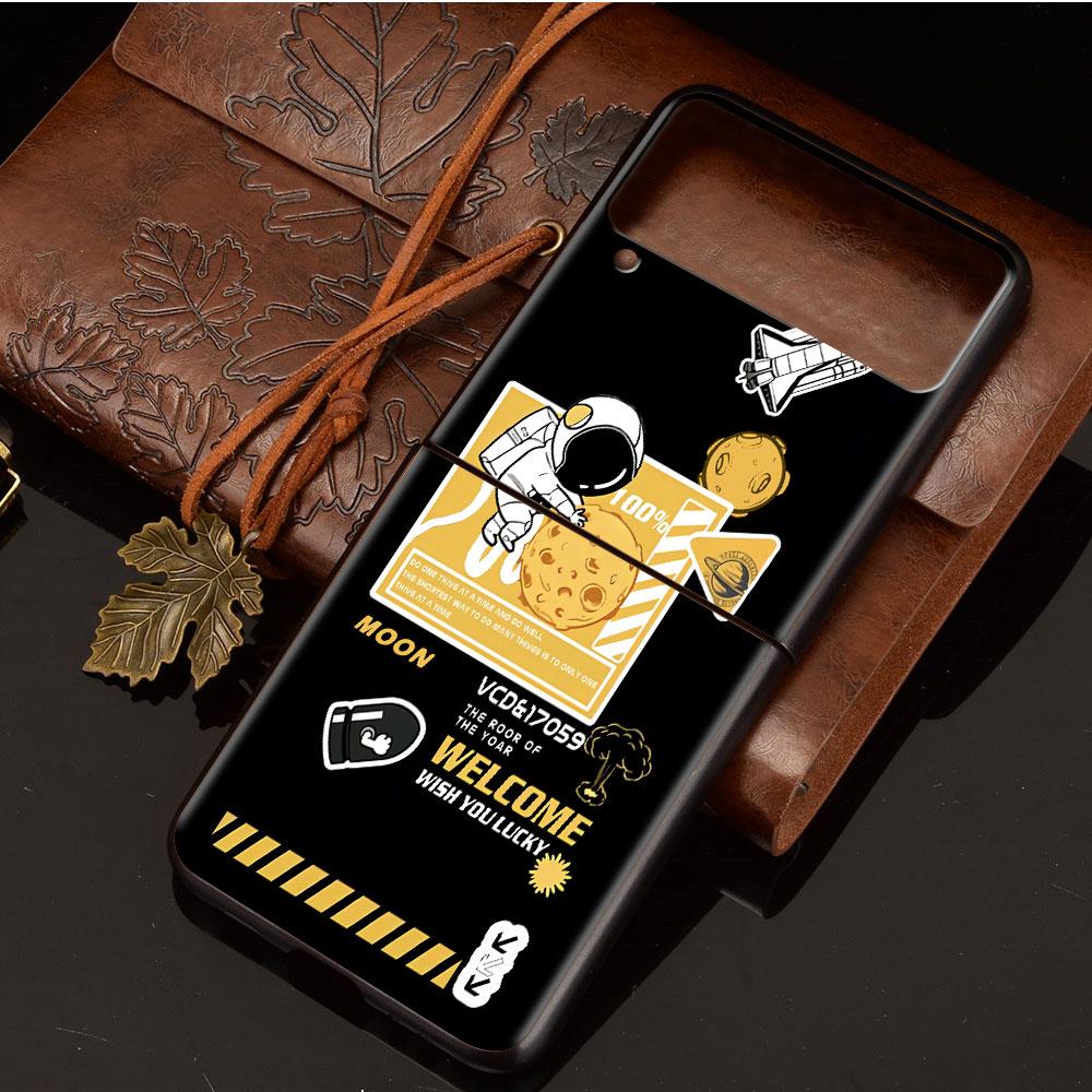 Case For Samsung Galaxy Z Flip 3 4 5G Black Hard PC Phone Housing Z Flip4 Luxury Segmented Cover Luxury Astronaut