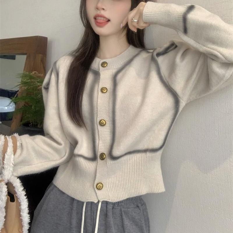 

Высококлассный дизайнерский свитер с градиентной окраской, женский вязаный кардиган на пуговицах, уникальный элегантный верх с длинным рукавом для верхней одежды S бежевый