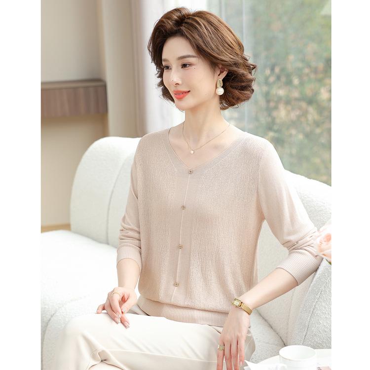 

New Chinese Style Mother Spring Dress Rich Wife Noble and Fashionable Top New Style Middle-aged and Elderly Long-sleeved T-shirt Base Shirt 3XL
