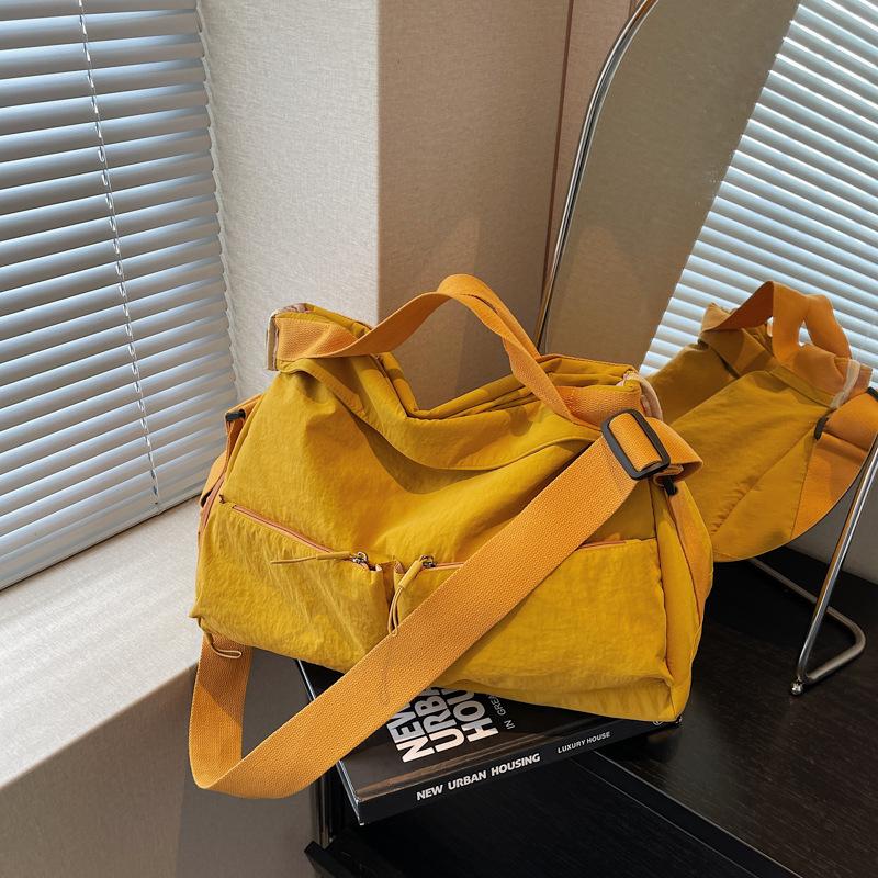 Light Cloth Bag Large Capacity Tote Bag Women's New Casual Versatile Handbag One Shoulder Messenger Bag