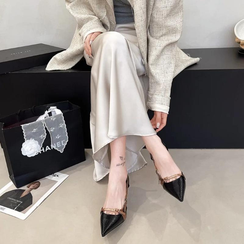 Design de Mode Talon Stiletto Pointu Motif Pierre Talons Hauts Sandales Creuses à Boucle de Ceinture Spice Girls Femmes 2025 Nouveau