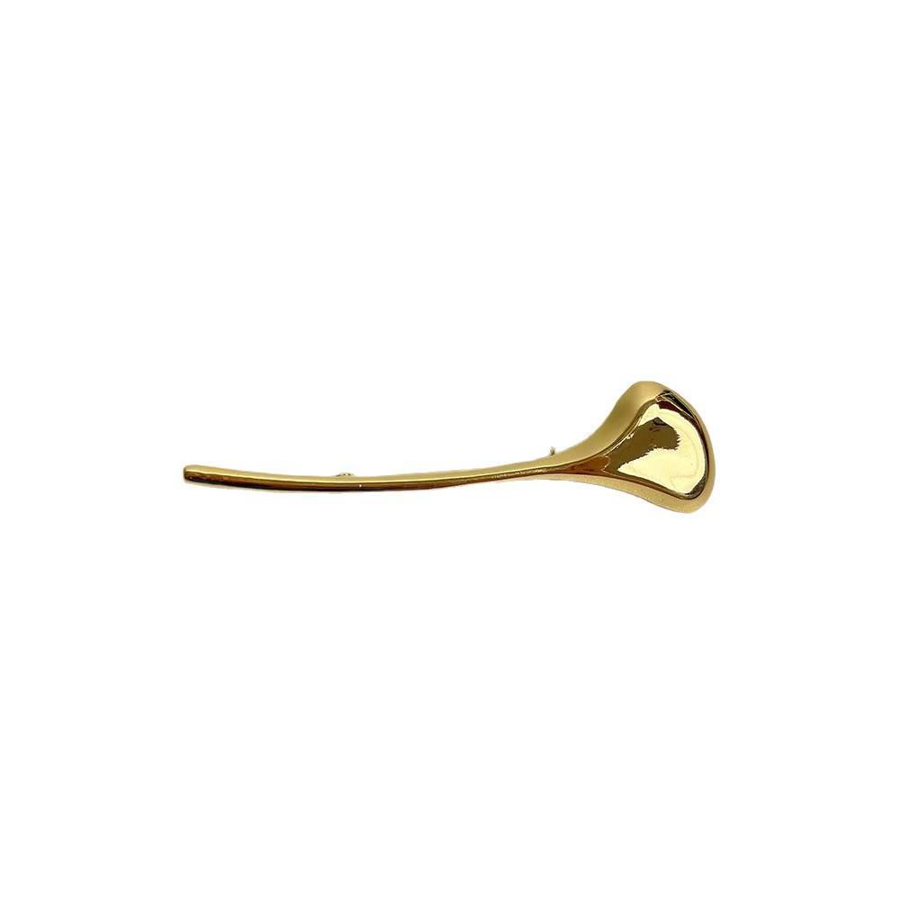 Stylish Retro Metal Leaf Brooch: Trendy Lapel Pin with Versatile Design