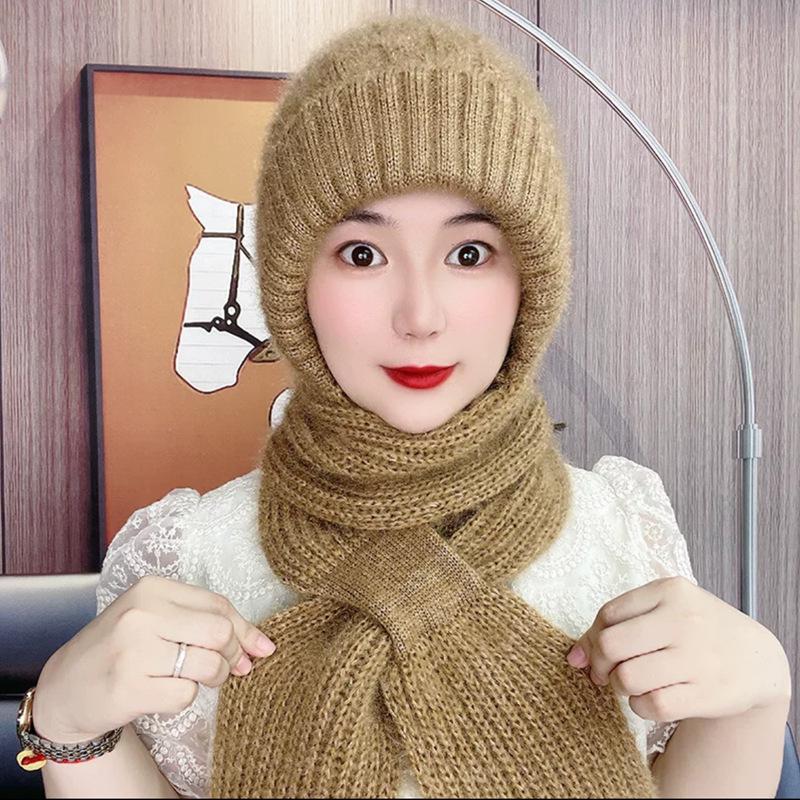 Plush Winter Hat and Scarf All In One Women's Electric Bike Windproof Hat Northeast Winter Cold Proof Knitted Warm Hat Trend