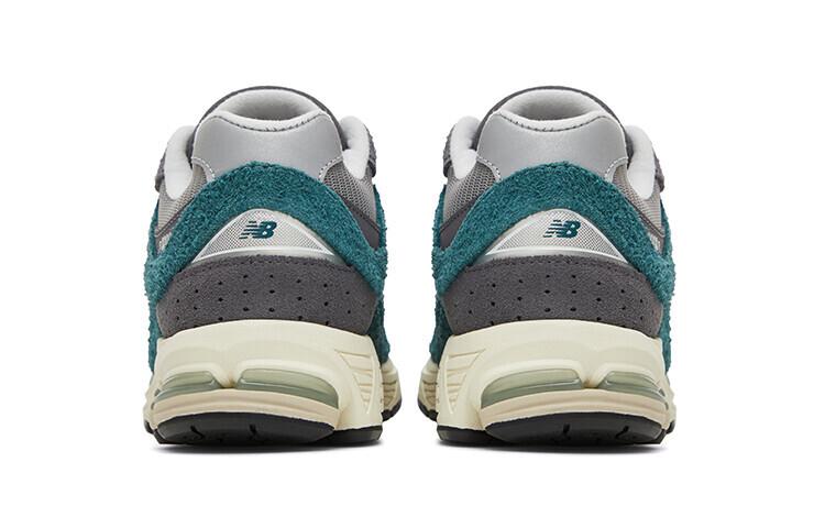 New Balance 2002R New Spruce Magnet - M2002REM