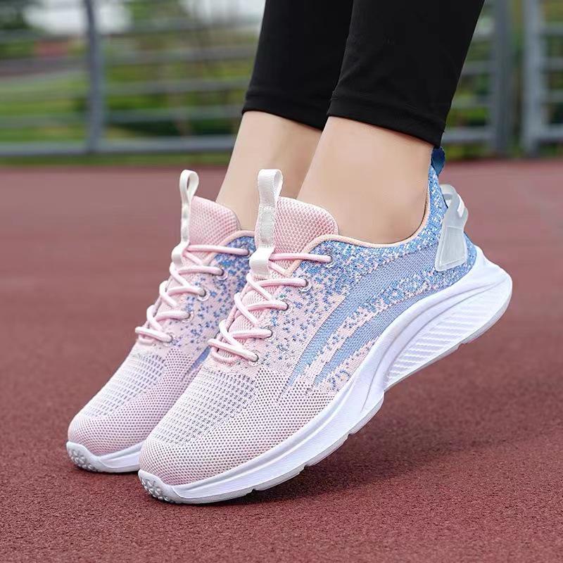 Women's Lightweight Fly-knit Running Shoes - Breathable, Fashionable, Ideal for Spring & Autumn, Perfect for Middle School Students & Travel.