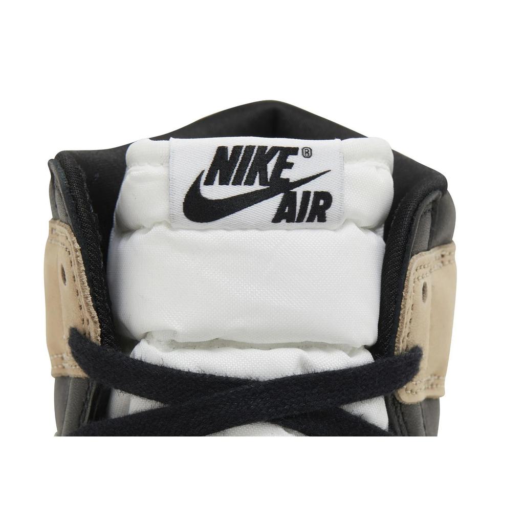 Womens Air Jordan 1 Retro High OG 'Latte' (women's sizes) Black / Legend Medium Brown / White / Sail Vintage Basketball Shoes FD2596 021