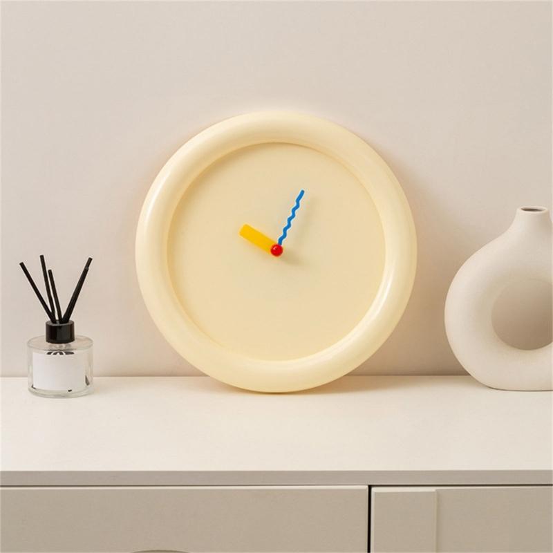 Fashion Bubble Clock in Cream Color Elegant Quiet Movement Wall Hanging or Table Clock for Home Office Decoration Gift