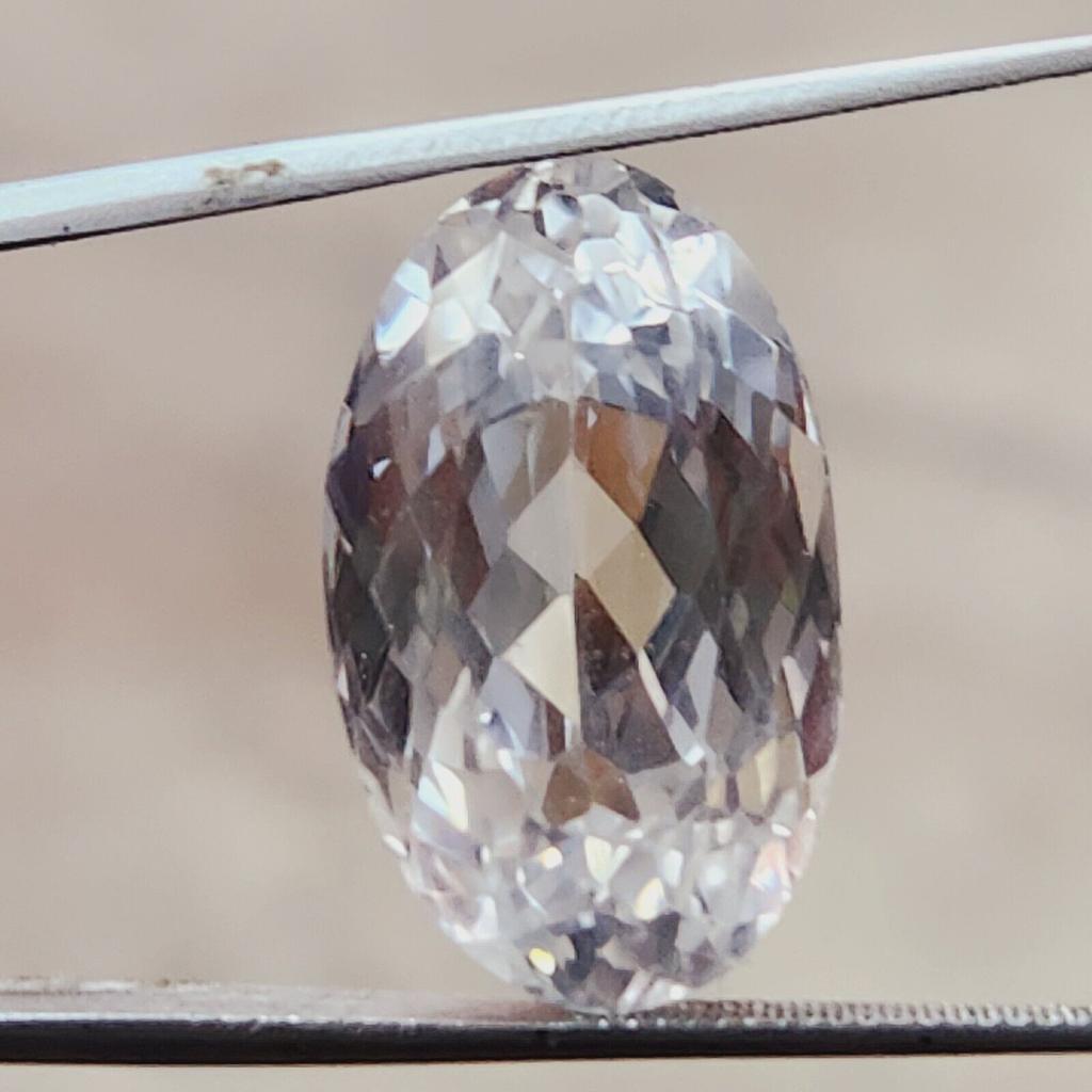 CERTIFIED 27 Ct Natural Ceylon White Sapphire Oval Shape Loose Gemstone