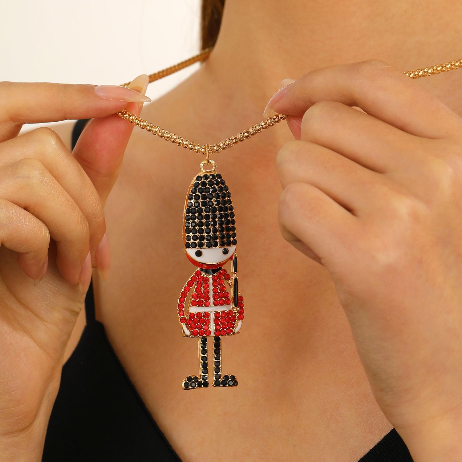 

Модное Креативное Милое Ожерелье с Подвеской Guard с Имитацией Бриллиантов 1 pcs