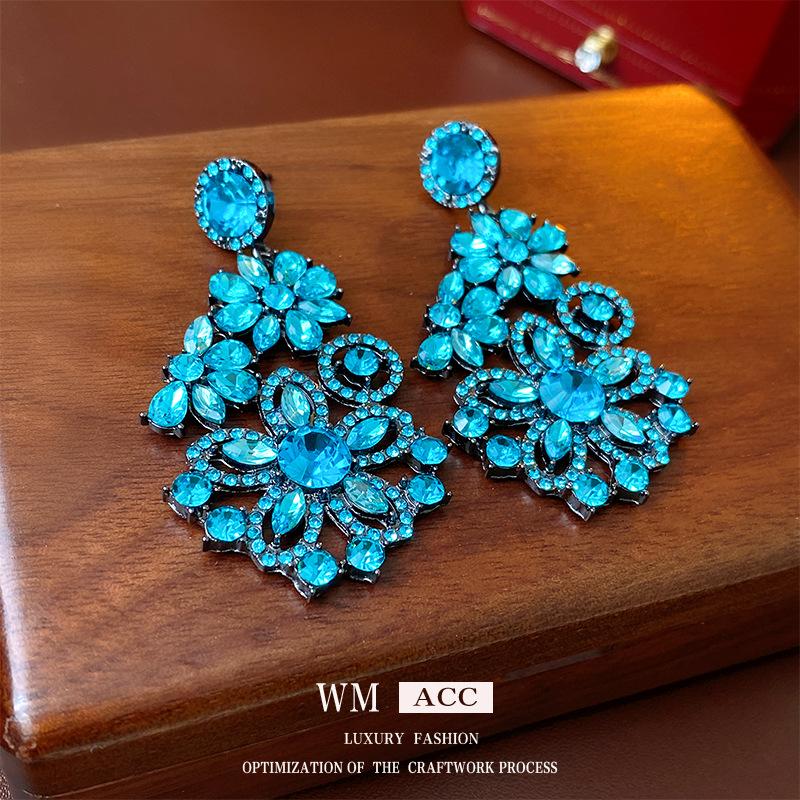 

Длинные серьги-цветы с серебряными иглами и синими бриллиантами, модные серьги в европейском и американском преувеличенном дизайне синий