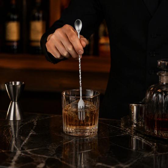 Home Bar Cocktail Shaker Accessory Spoon, Stainless Steel Mixing Stirrer, Long Handle Drink Spoon Kitchen Fruit Tea Stirrer with Spiral Twisted Design