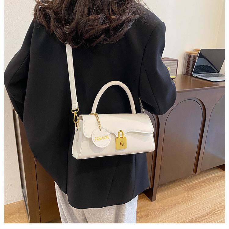 Vintage Small Square Shoulder Bag for Women Fashion Underarm Crossbody Handbag KTB