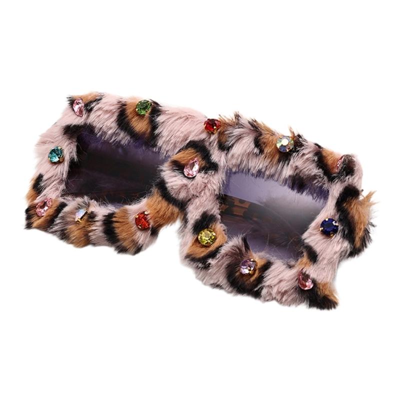 

Великі сонцезахисні окуляри для іменинниці, вінтажні відтінки лінз, хіп-хоп, легка пухнаста оправа, кришталево-кольорові лінзи