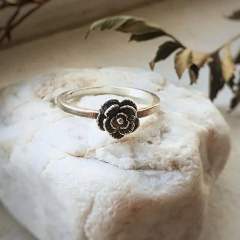 Milan Girls Fashion Retro Old Rose Flower Women's Zircon Ring Party Casual Wholesale Fashion Zircon