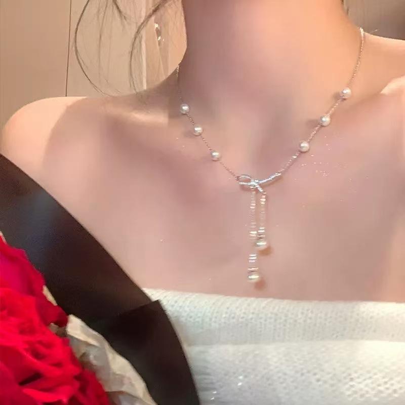 Gypsy natural freshwater pearl necklace women's new light luxury niche fringed collarbone chain fashion neck chain