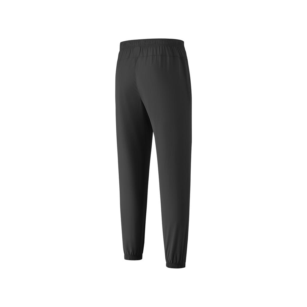 Skechers Godri Logo Comfortable Moisture-Wicking Quick-Dry Woven Casual Pants Men pants Carbon-Black P225M104-0018