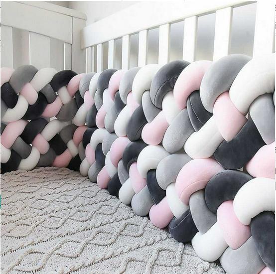 Cojín Nudo Trenzado Danés de Cuatro Hebras – Protector de Cuna Anticolisión para Habitación Infantil