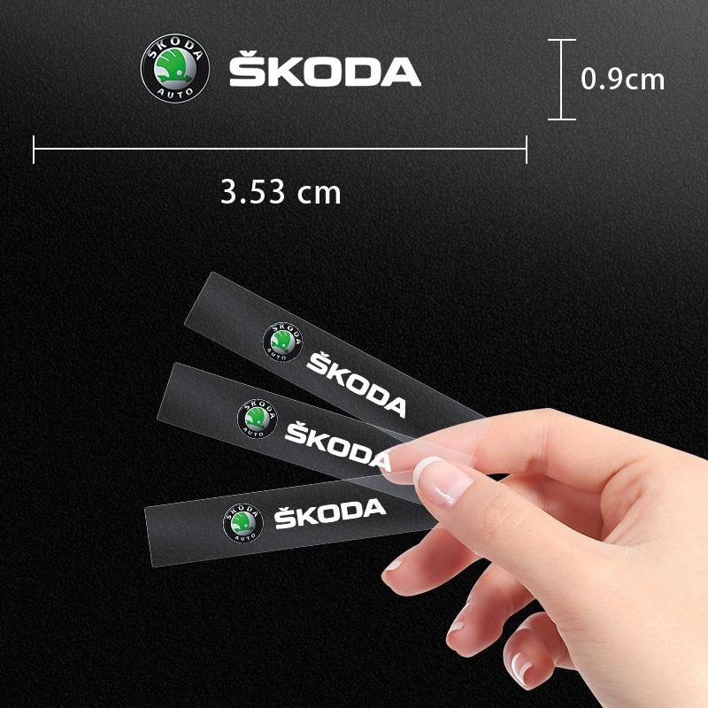 Losowe Naklejki do Wnętrza Samochodu Stylizacja Emblematu Kierownicy Samochodu Dla Skoda Octavia Superb Rapid Kodiaq Karoq Fabia Kamiq Roomster Citigo